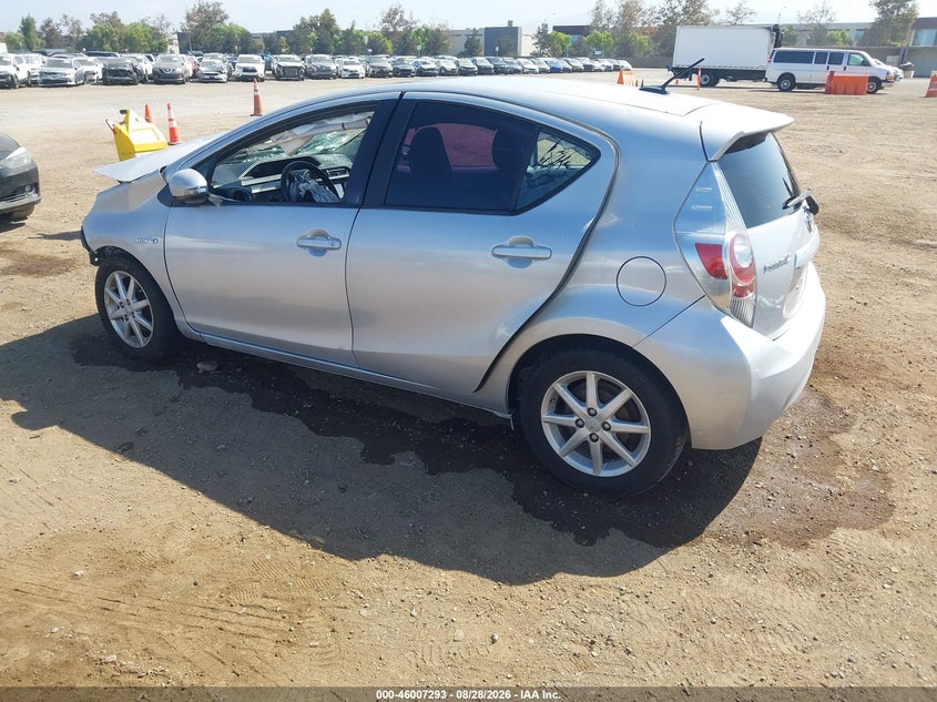 Vin: jtdkdtb39d1041975, lot: 46506669, toyota prius c four 20133