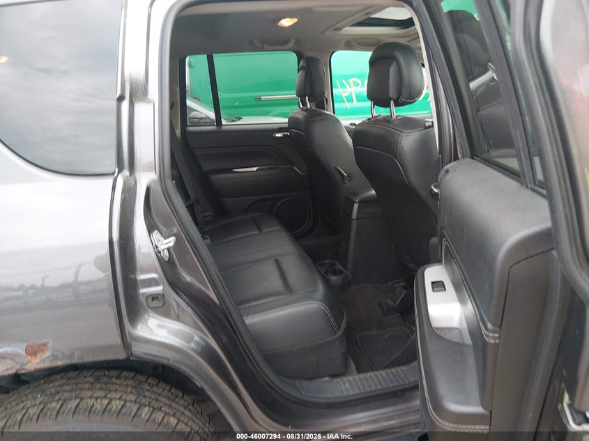 2017 JEEP COMPASS auction photo 8
