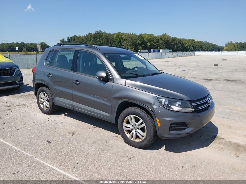 2016 VOLKSWAGEN TIGUAN auction photo 1