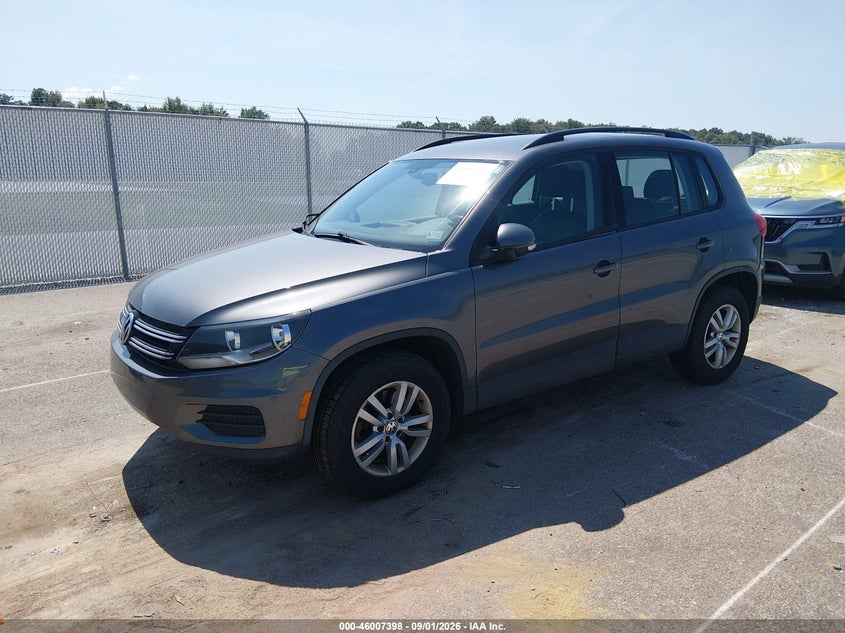2016 VOLKSWAGEN TIGUAN auction photo 2