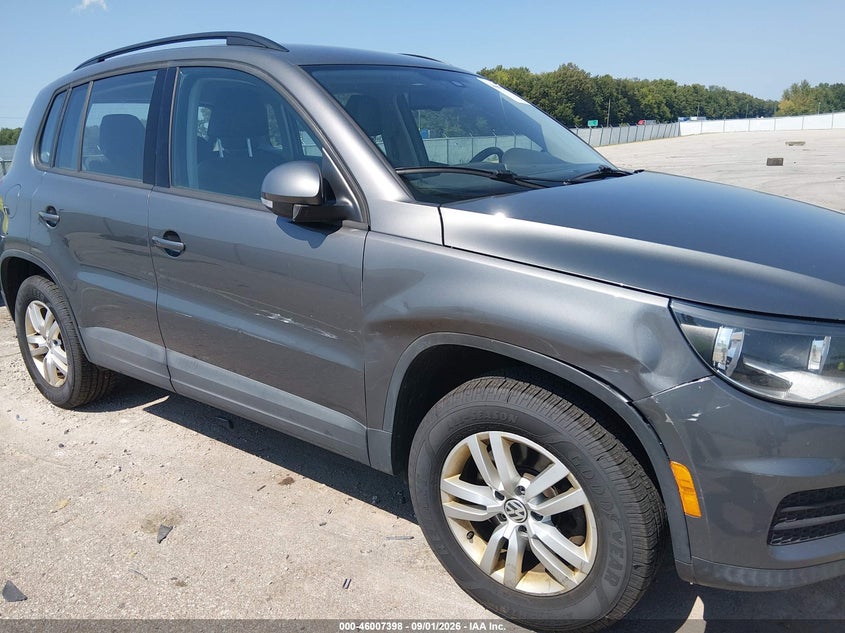 2016 VOLKSWAGEN TIGUAN auction photo 6