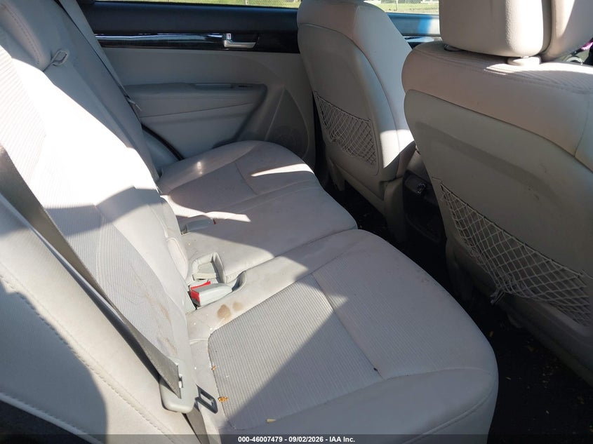 2014 KIA SORENTO auction photo 8