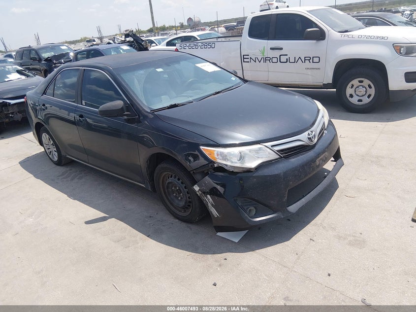 2014 TOYOTA CAMRY auction photo 1