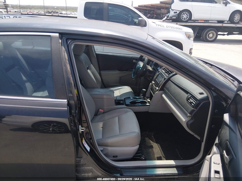 2014 TOYOTA CAMRY auction photo 5