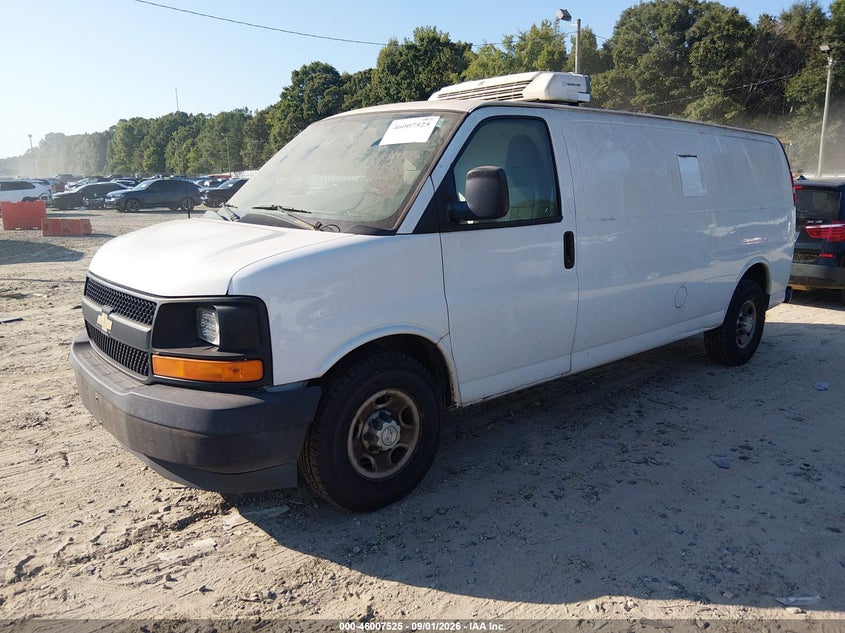 2017 CHEVROLET EXPRESS 2500 auction photo 2