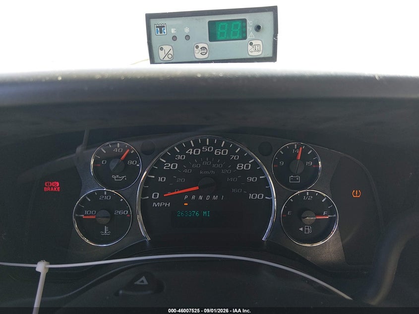 2017 CHEVROLET EXPRESS 2500 auction photo 7
