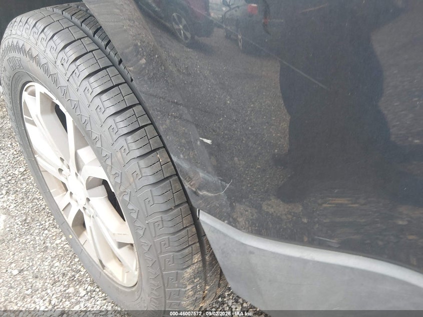 2013 GMC ACADIA auction photo 6