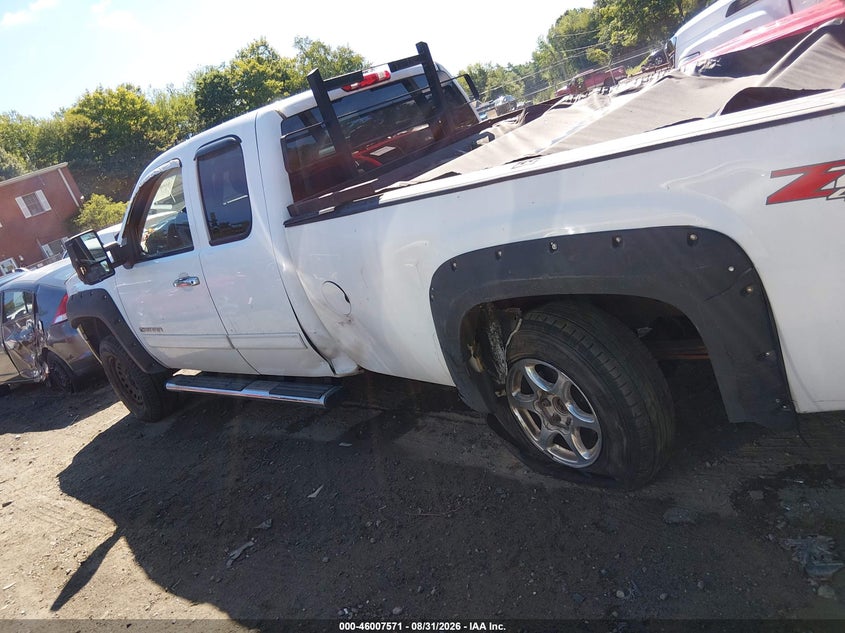 GMC SIERRA 1500 2010 VIN 1GTSKVE06AZ285647