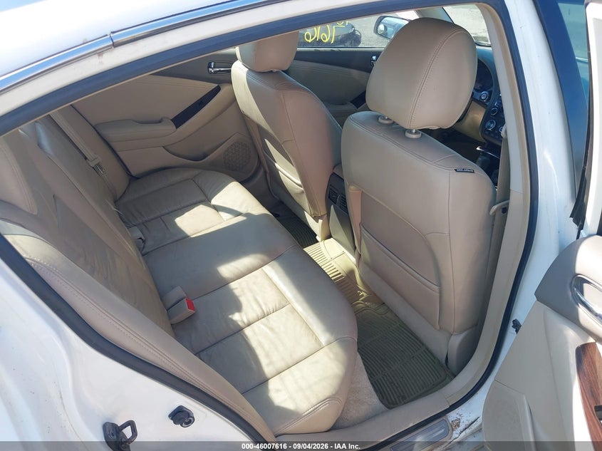 2010 NISSAN ALTIMA auction photo 8