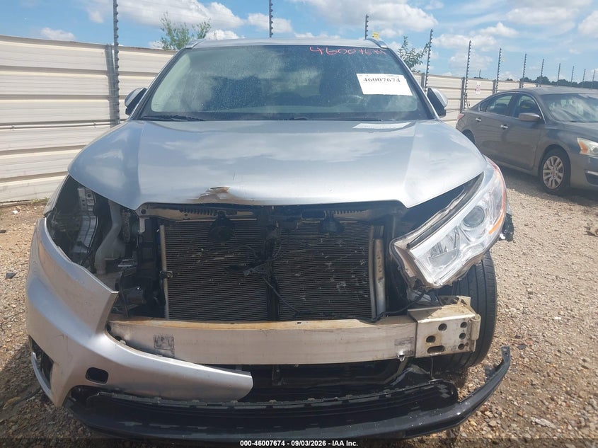 TOYOTA HIGHLANDER - zdjęcie 12