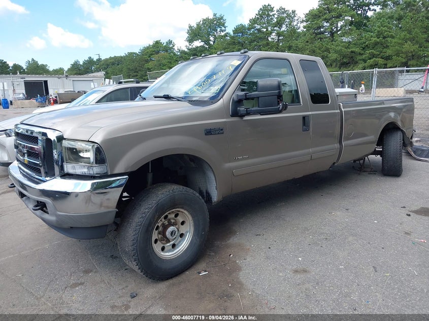 2002 FORD F-350 auction photo 2