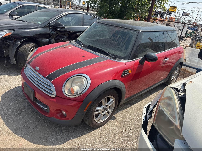 2013 MINI HARDTOP auction photo 2