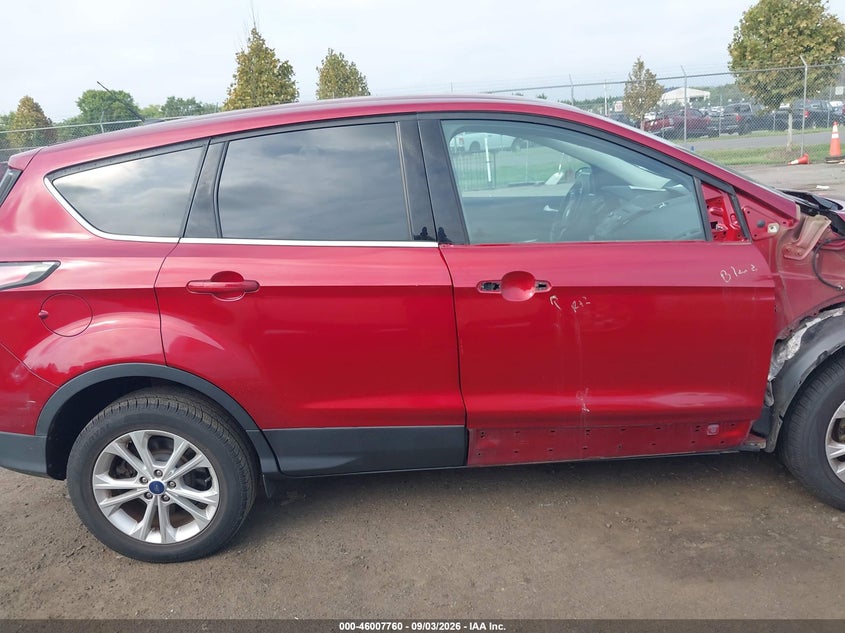Photo 14 - FORD ESCAPE
