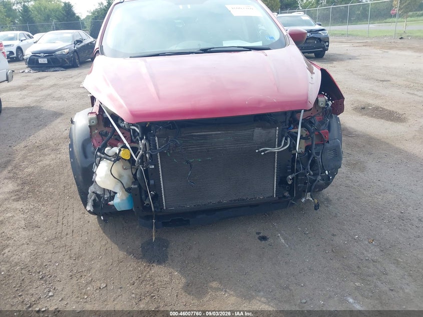 Photo 6 - FORD ESCAPE