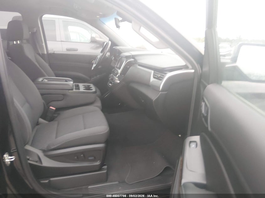2020 CHEVROLET SUBURBAN auction photo 5