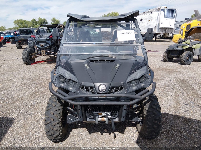 CAN-AM COMMANDER 2017