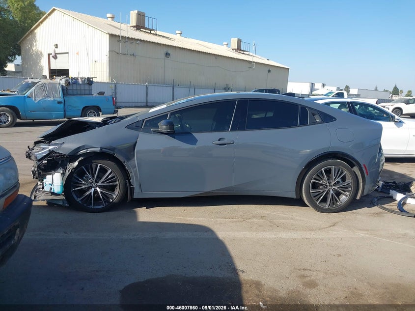 TOYOTA PRIUS - zdjęcie 15