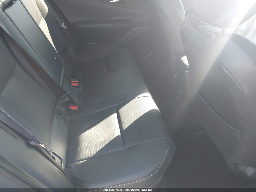 TOYOTA PRIUS - zdjęcie 8