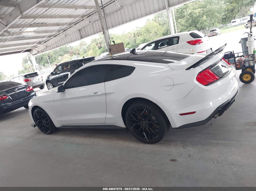 FORD MUSTANG - zdjęcie 14
