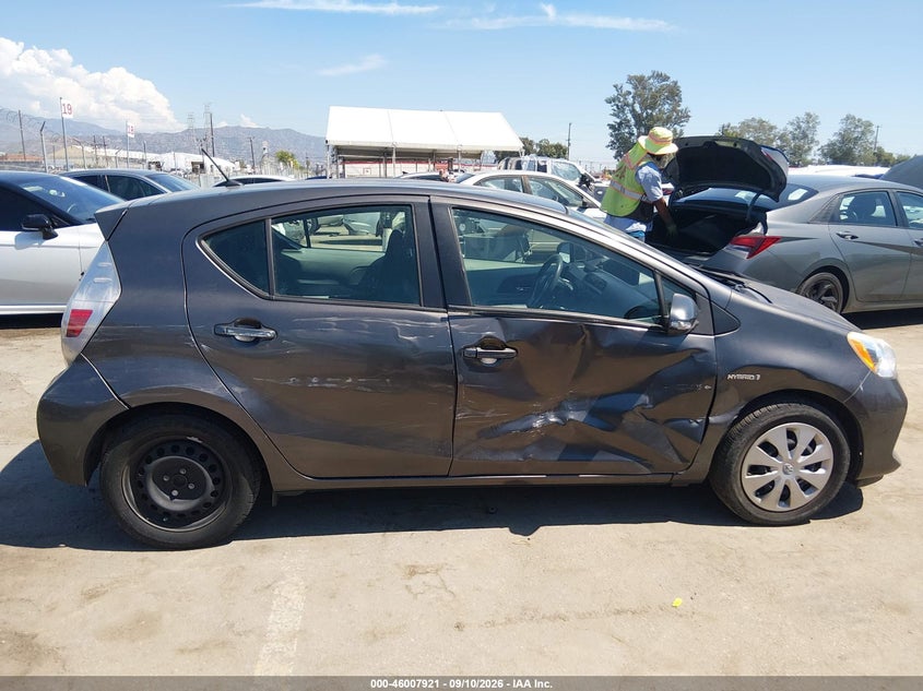TOYOTA PRIUS C 2014 VIN JTDKDTB37E1574523