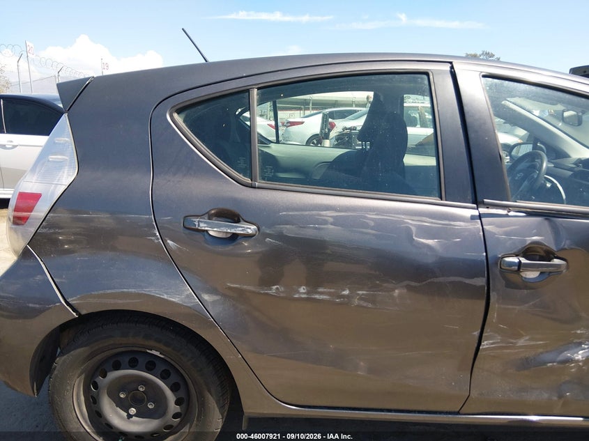 TOYOTA PRIUS C 2014 VIN JTDKDTB37E1574523