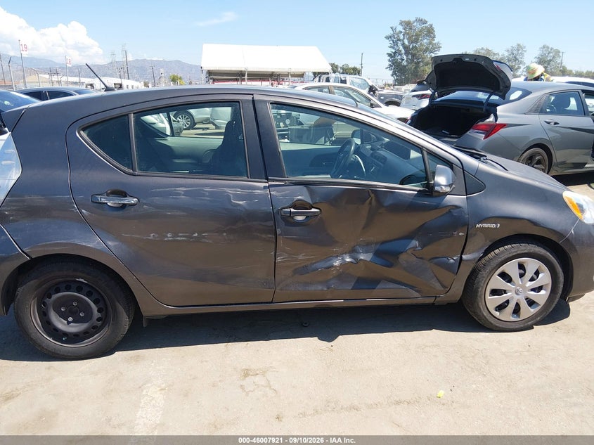 TOYOTA PRIUS C 2014 VIN JTDKDTB37E1574523
