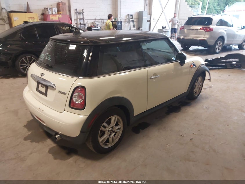 Vin: wmwsu3c58dt374119, lot: 46507319, mini hardtop cooper 20134