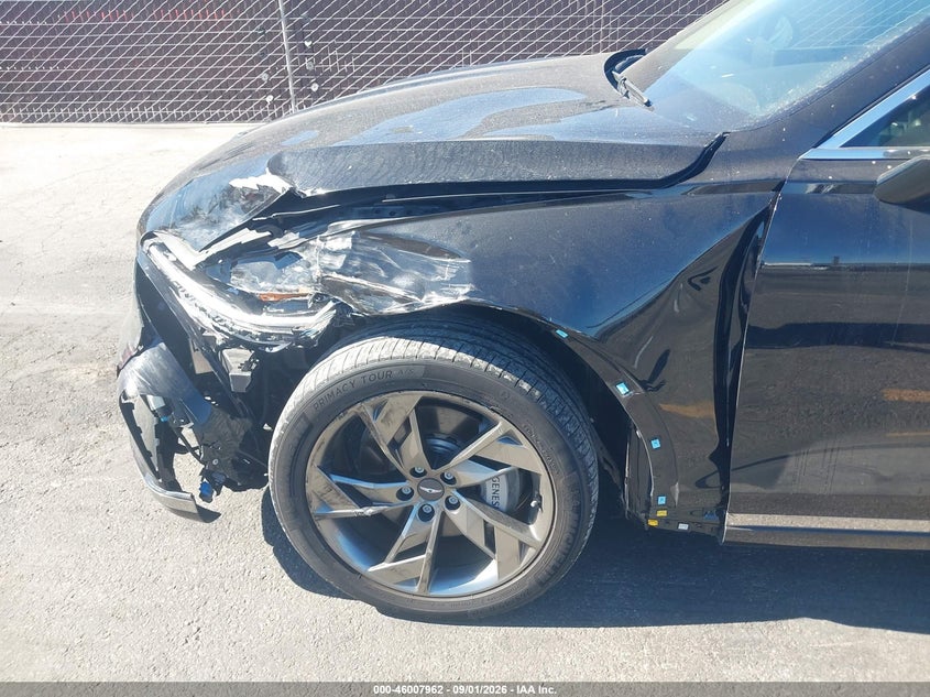 GENESIS ELECTRIFIED GV70 2023 VIN 5NMMCET14PH000622