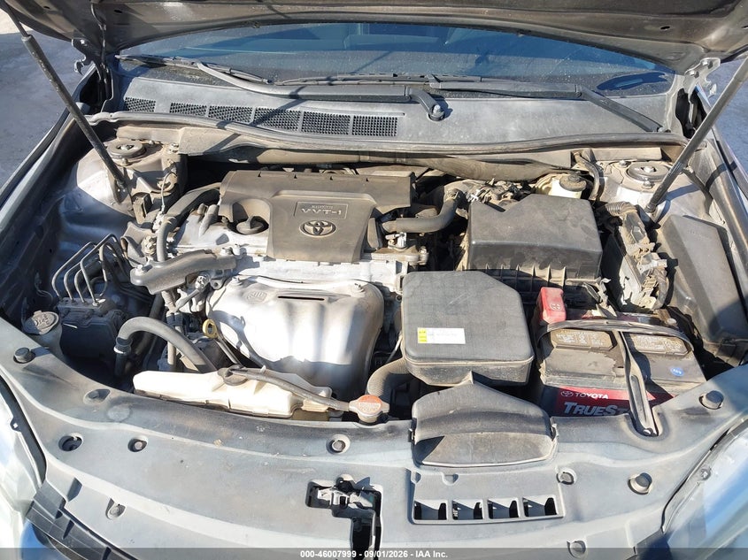 TOYOTA CAMRY - zdjęcie 10