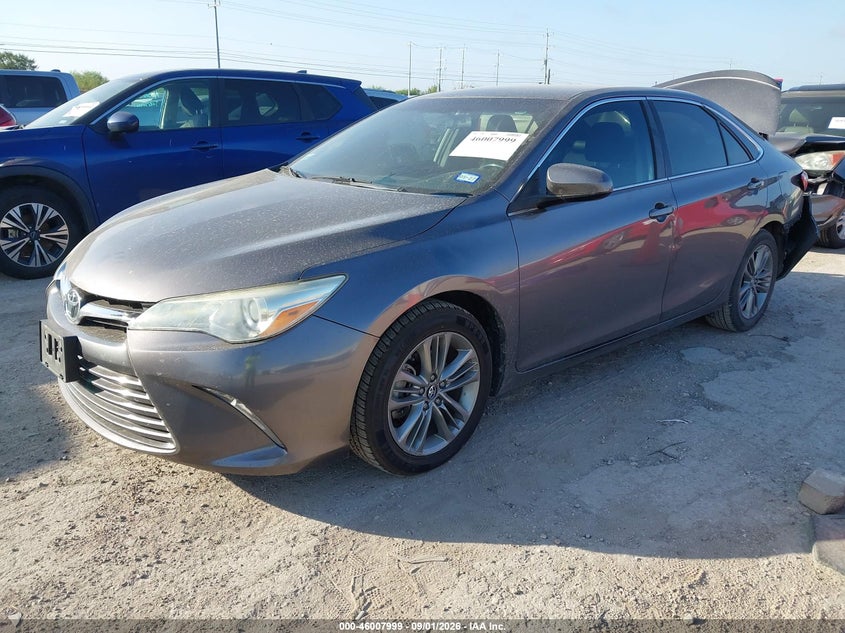 TOYOTA CAMRY - zdjęcie 2