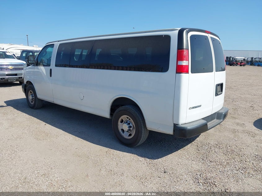 2020 CHEVROLET EXPRESS PASSENGER auction photo 3