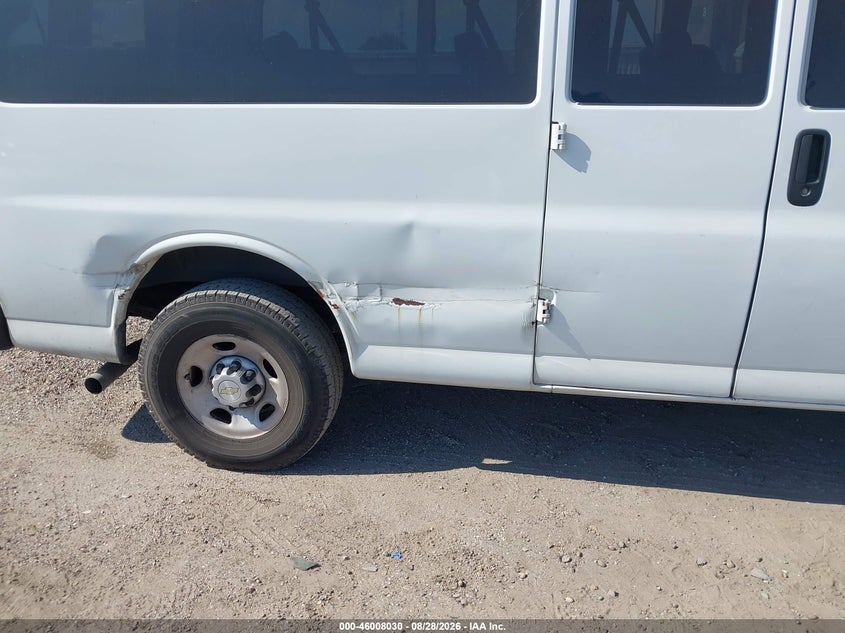 2020 CHEVROLET EXPRESS PASSENGER auction photo 6