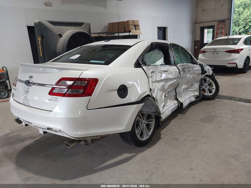 FORD TAURUS 2015 VIN 1FAHP2E80FG176304