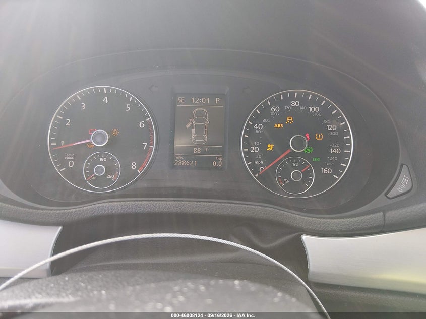 2012 VOLKSWAGEN PASSAT auction photo 7