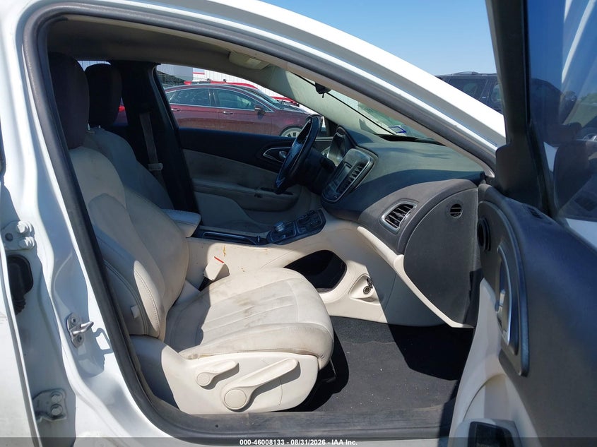 2015 CHRYSLER 200 auction photo 5