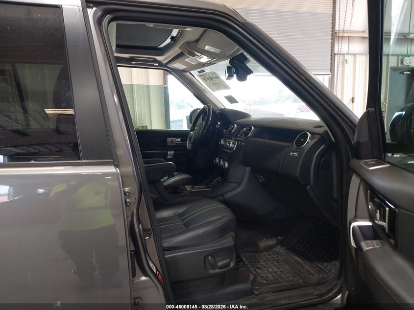 2016 LAND ROVER LR4 auction photo 5