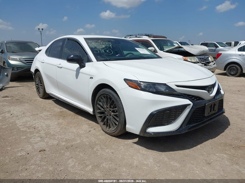 TOYOTA CAMRY - zdjęcie 1