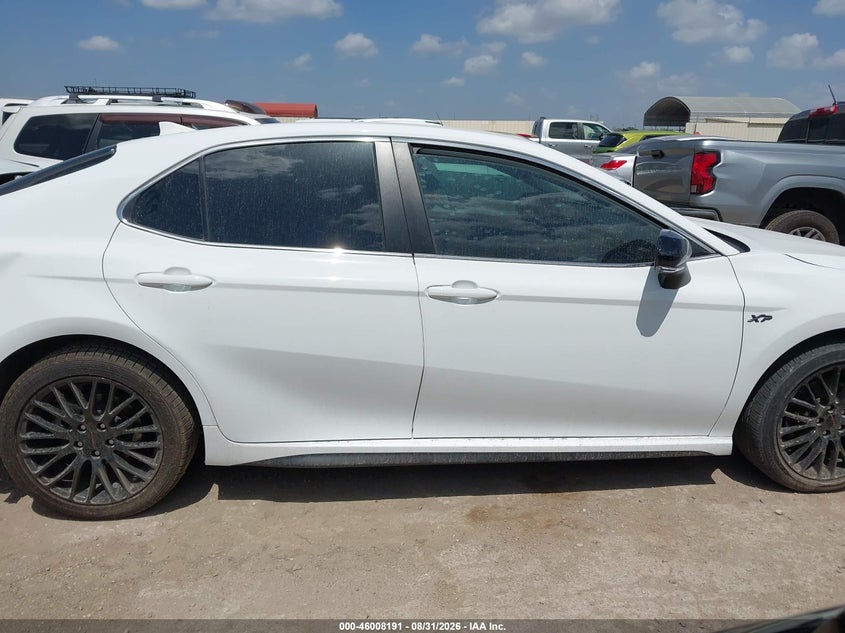 TOYOTA CAMRY - zdjęcie 14