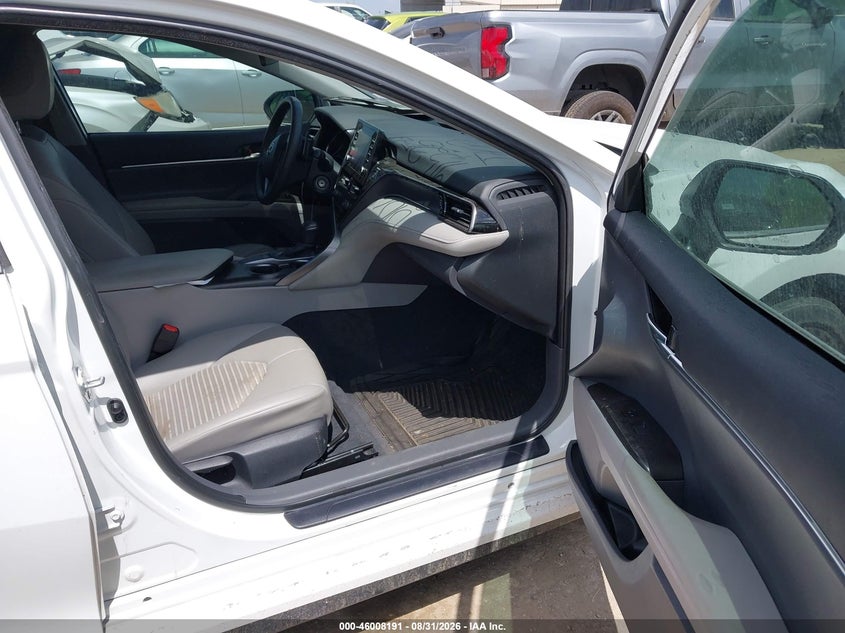TOYOTA CAMRY - zdjęcie 5