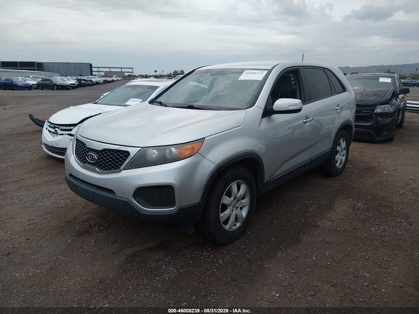 2011 Kia Sorento, Normal Wear & Tear, IAAI, VIN 5XYKTCA1XBG055254 — photo 2