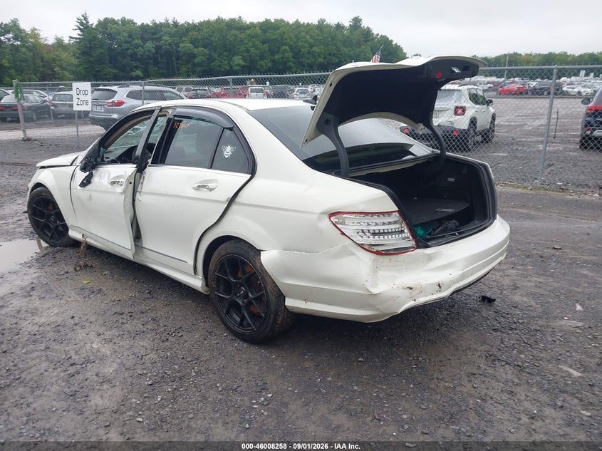 MERCEDES-BENZ C 300 2012 VIN WDDGF8BB3CA644297