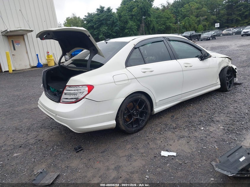 MERCEDES-BENZ C 300 2012 VIN WDDGF8BB3CA644297