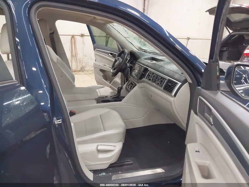 2021 VOLKSWAGEN ATLAS 3.6L V6 SE W/TECHNOLOGY R-LINE · Фото 5