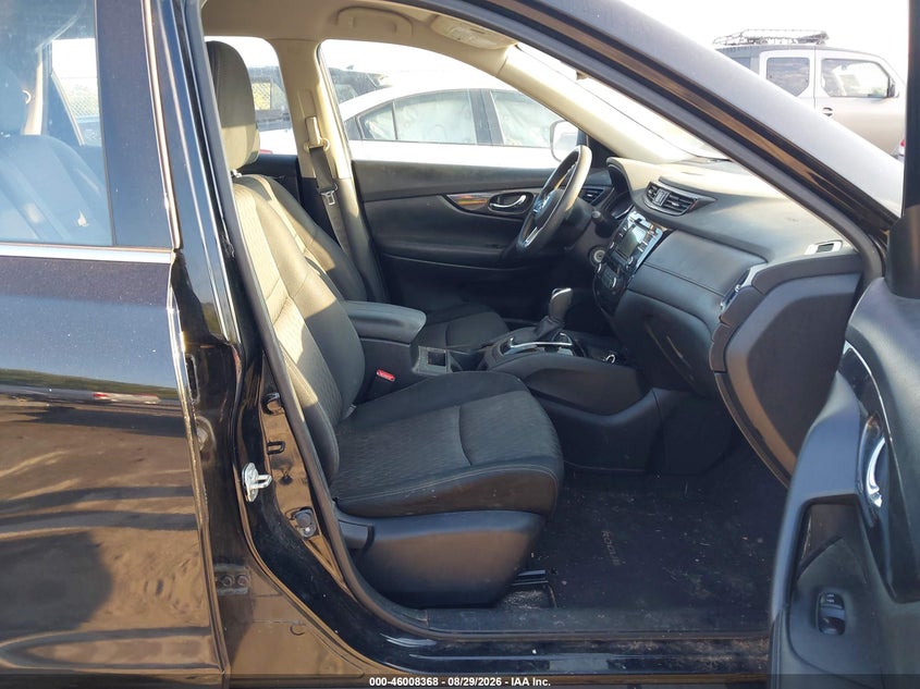 2017 NISSAN ROGUE auction photo 5