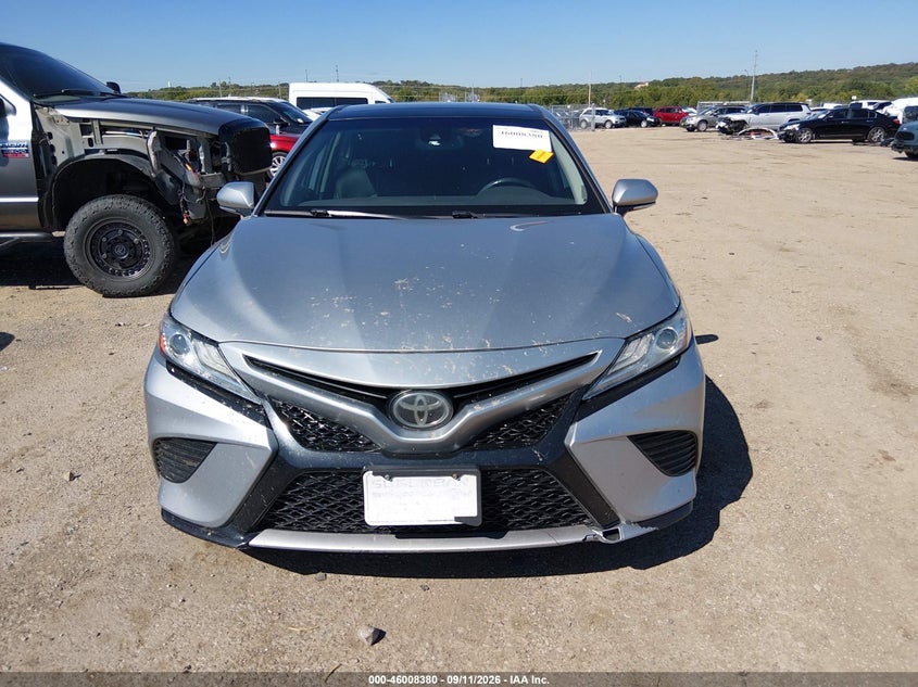 TOYOTA CAMRY - zdjęcie 12