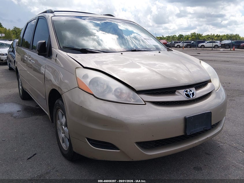 2009 Toyota Sienna LE