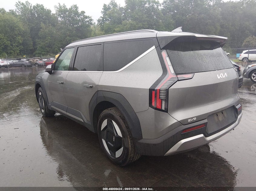 Vin: kndaffs55r6030135, lot: 46507800, kia ev9 wind 20243