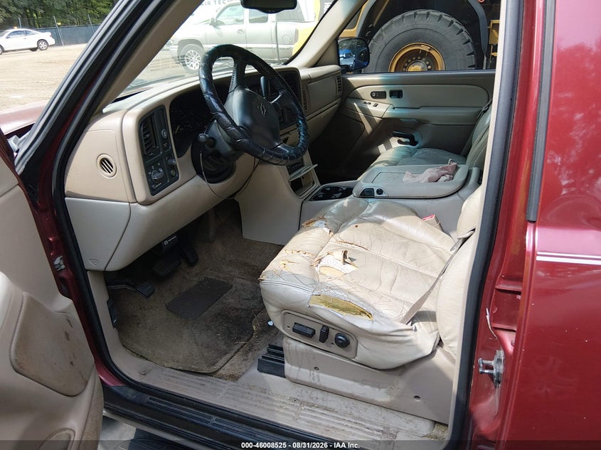 2002 CHEVROLET SUBURBAN 1500 auction photo 5