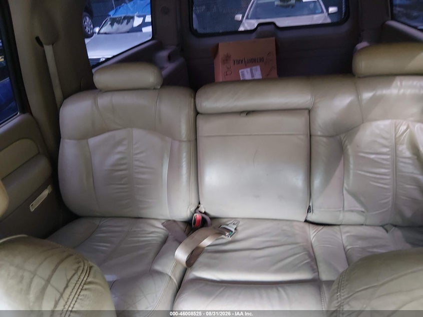 2002 CHEVROLET SUBURBAN 1500 auction photo 8