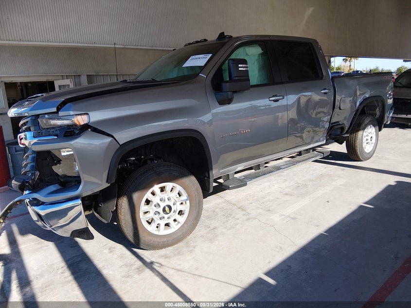2025 CHEVROLET SILVERADO 2500HD auction photo 2